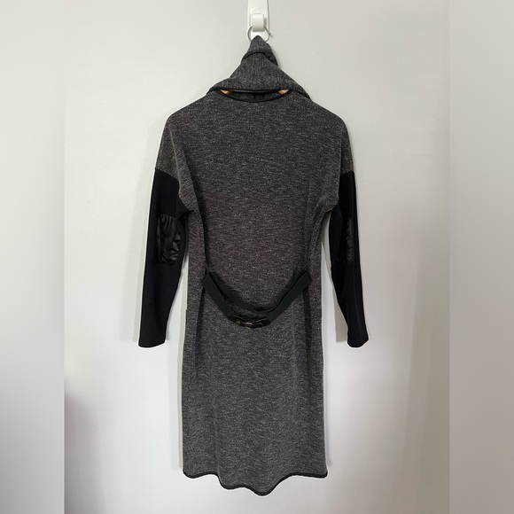 Rebecca King sweater - Picture 4 of 6